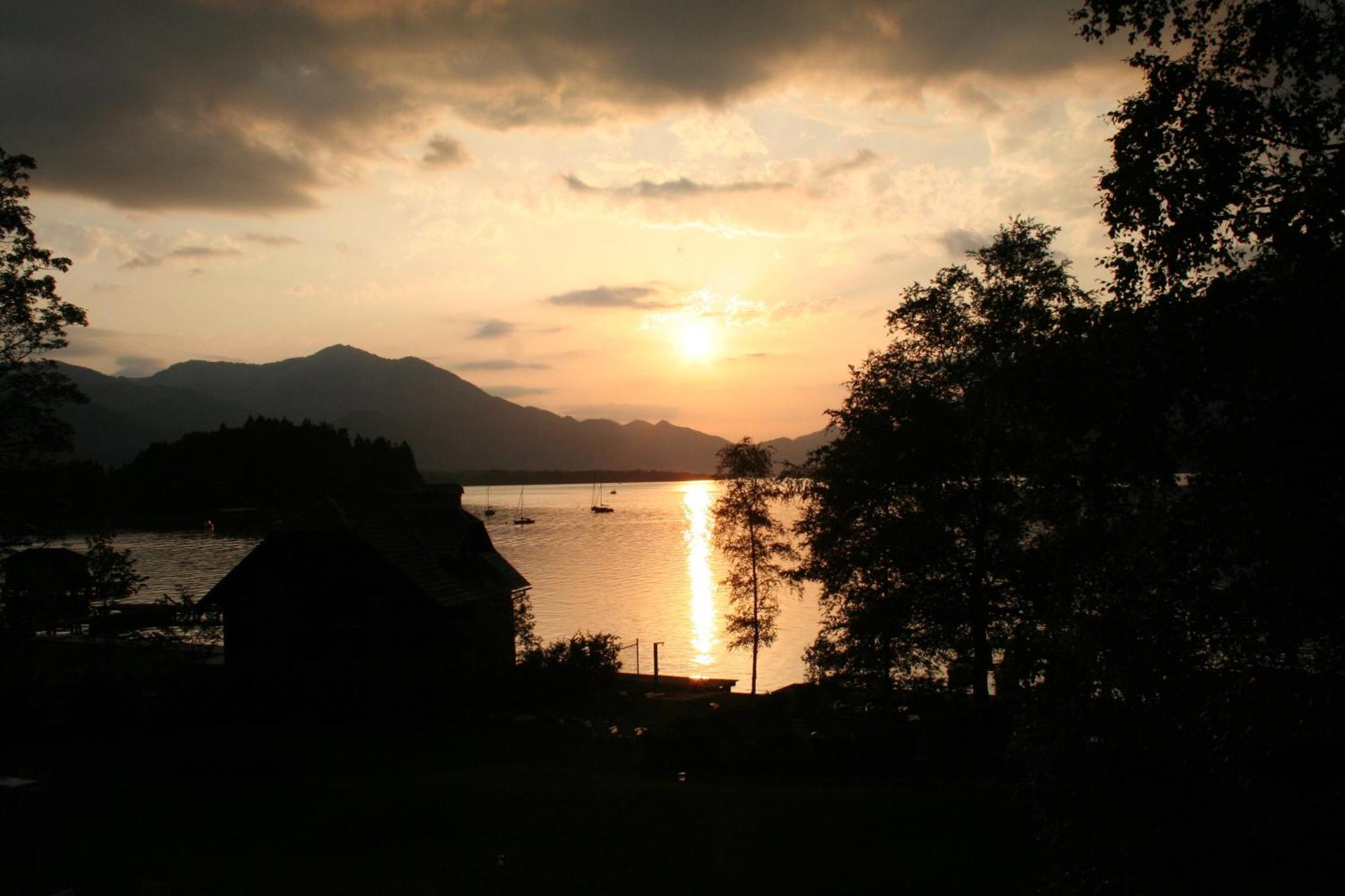 Appartementhaus Grill ชตรอเบิล ภายนอก รูปภาพ